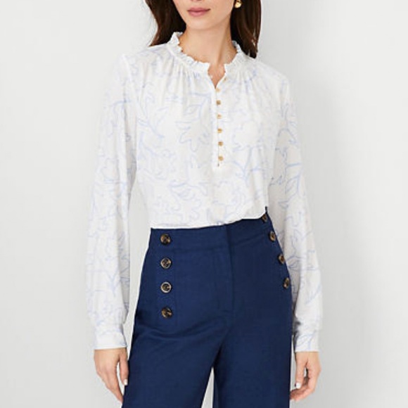 Floral Ruffle Neck Button Top Ann Taylor - Picture 1 of 1
